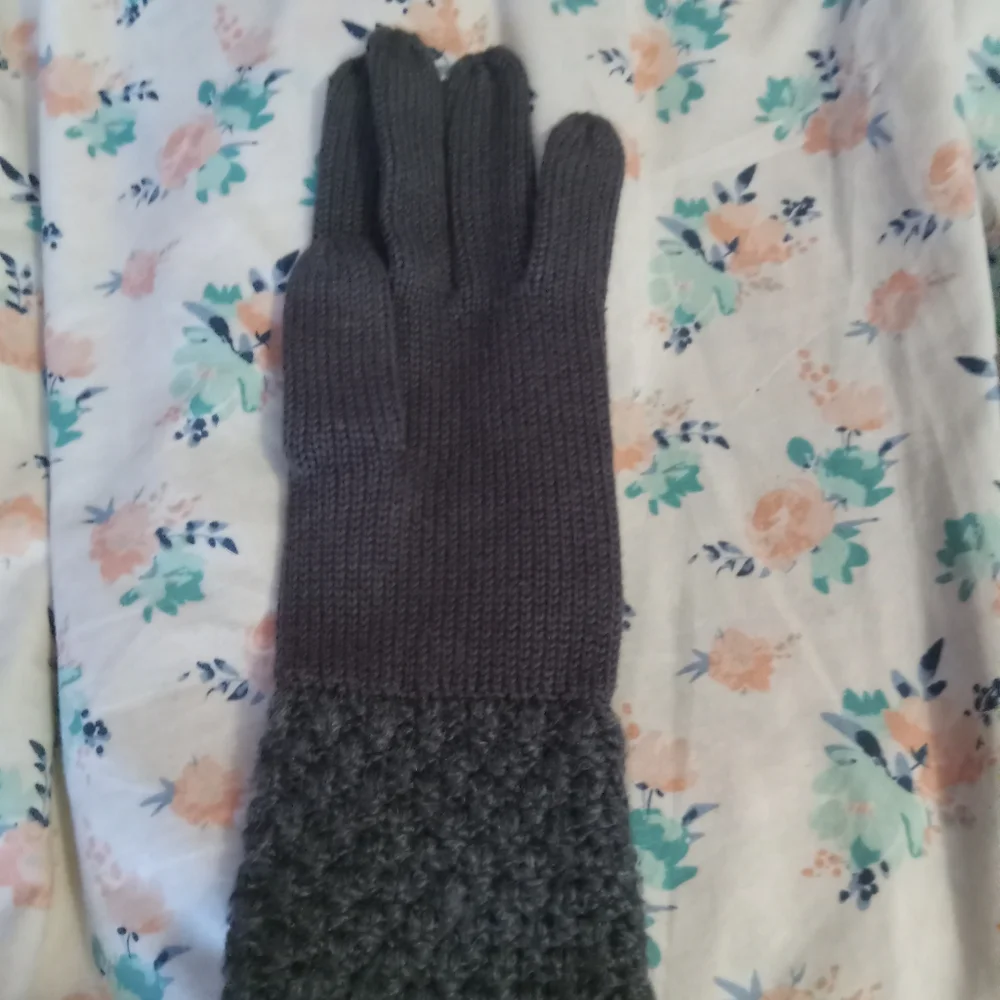 Women's Charcoal Gray Echo Gloves